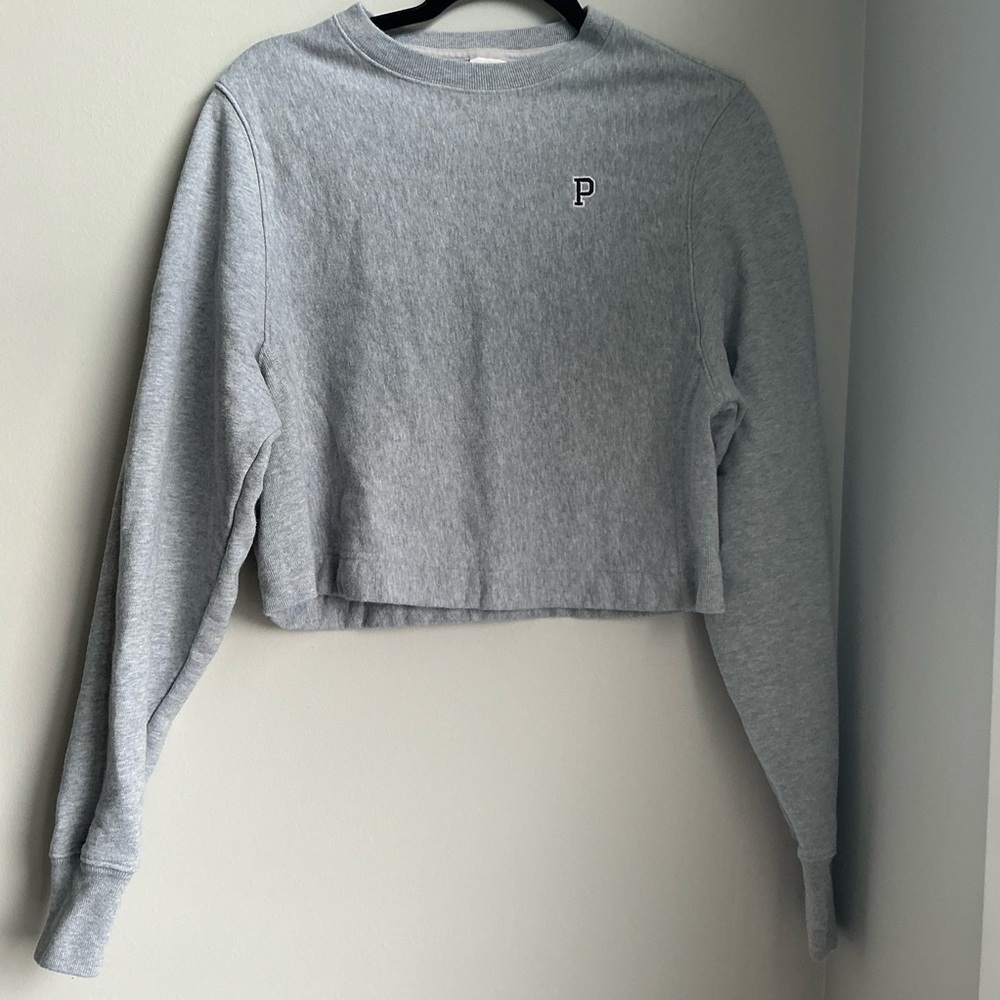 PINK Victoria’s Secret Cropped Crewneck Sweatshirt Gray Mini P Logo Athleisure